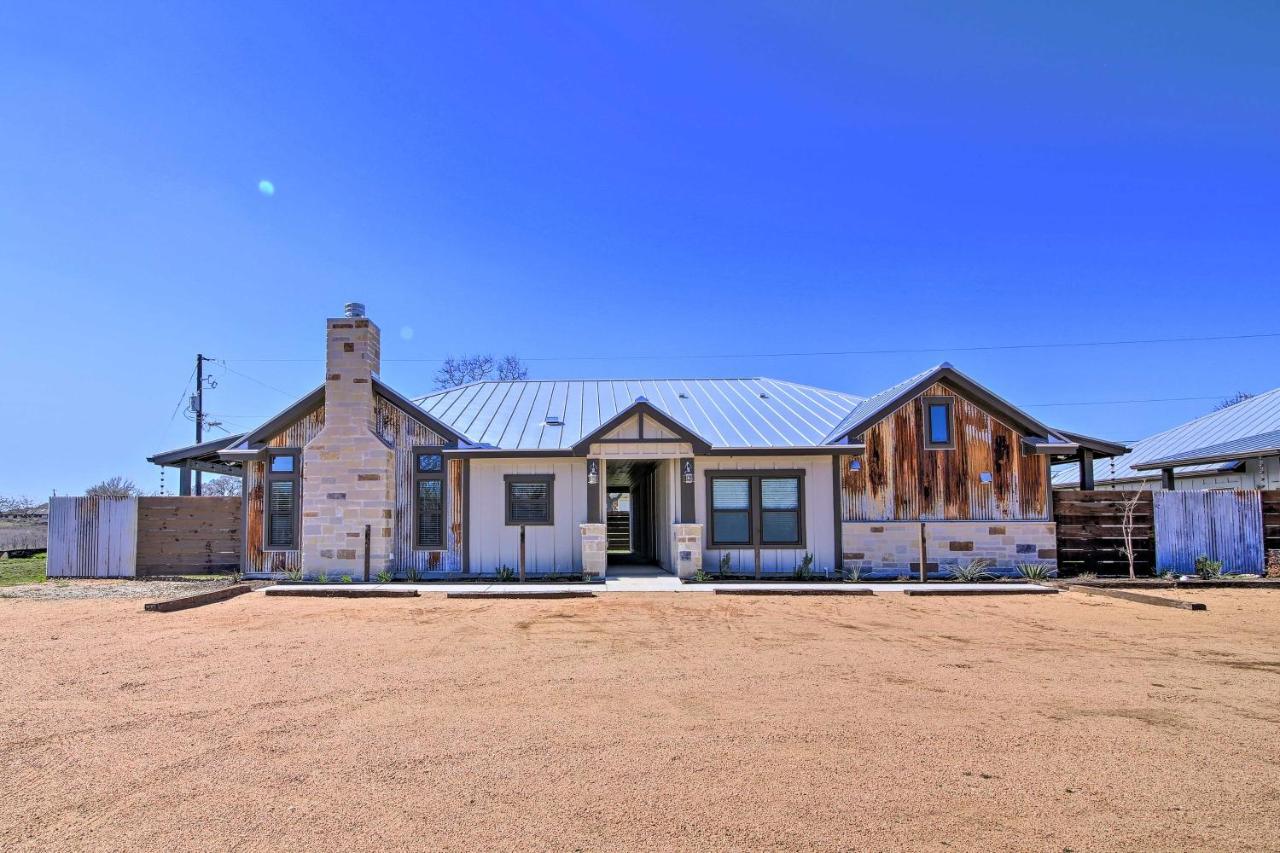 Uncorked Ranch Hill Country Home 1 Mi To Winery فريدريكسبيرغ المظهر الخارجي الصورة