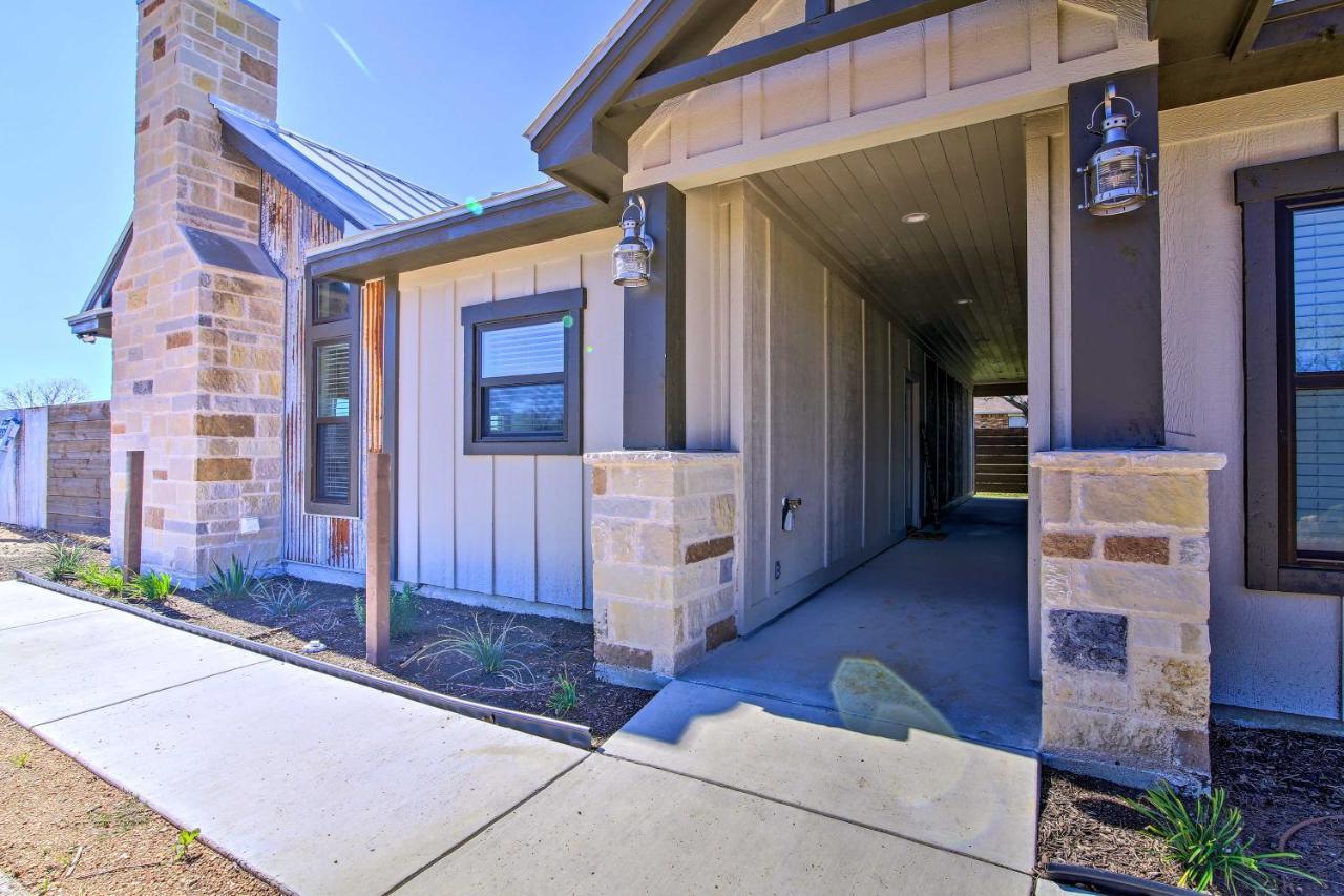 Uncorked Ranch Hill Country Home 1 Mi To Winery فريدريكسبيرغ المظهر الخارجي الصورة