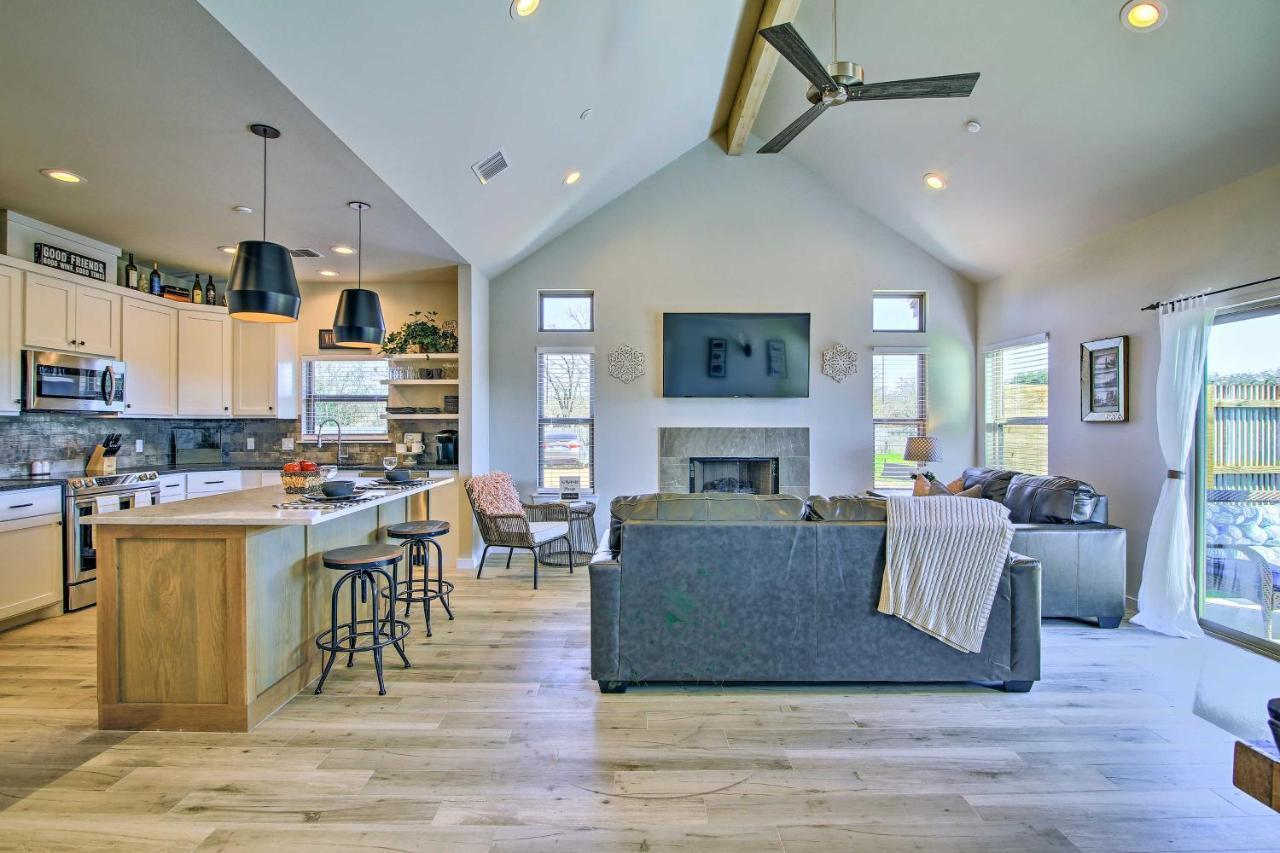 Uncorked Ranch Hill Country Home 1 Mi To Winery فريدريكسبيرغ المظهر الخارجي الصورة